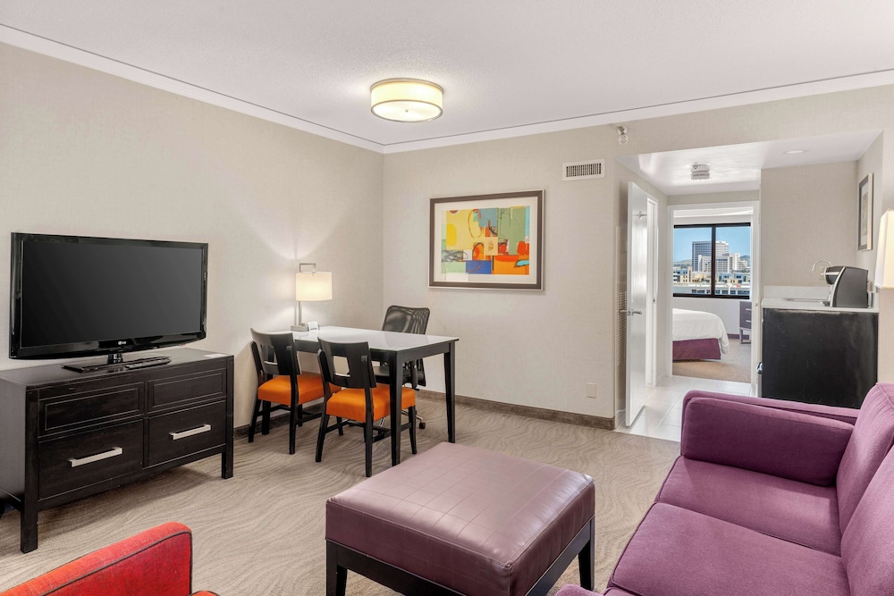 Suite, 2 Queen Beds - Photo 4