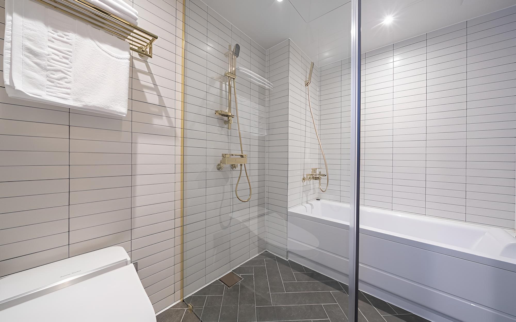 Room (Premium B (OTT Bathtub)) - Photo 23