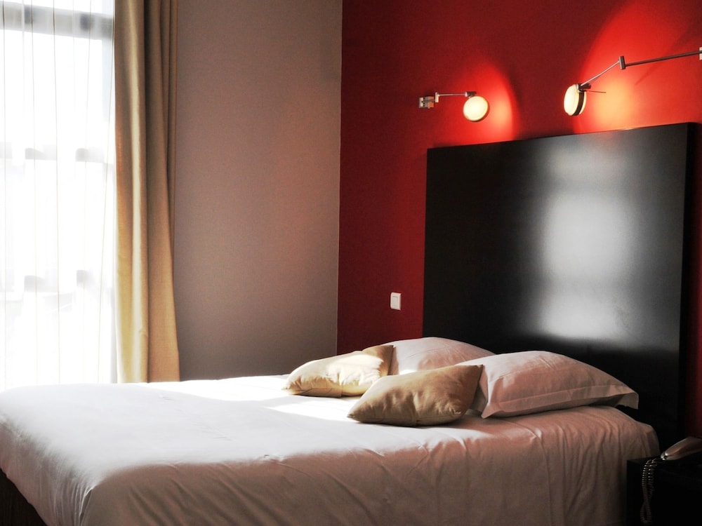 Triple Room - Photo 1