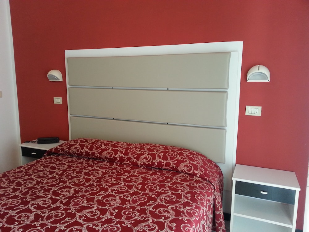 Economy Double Room (Small)