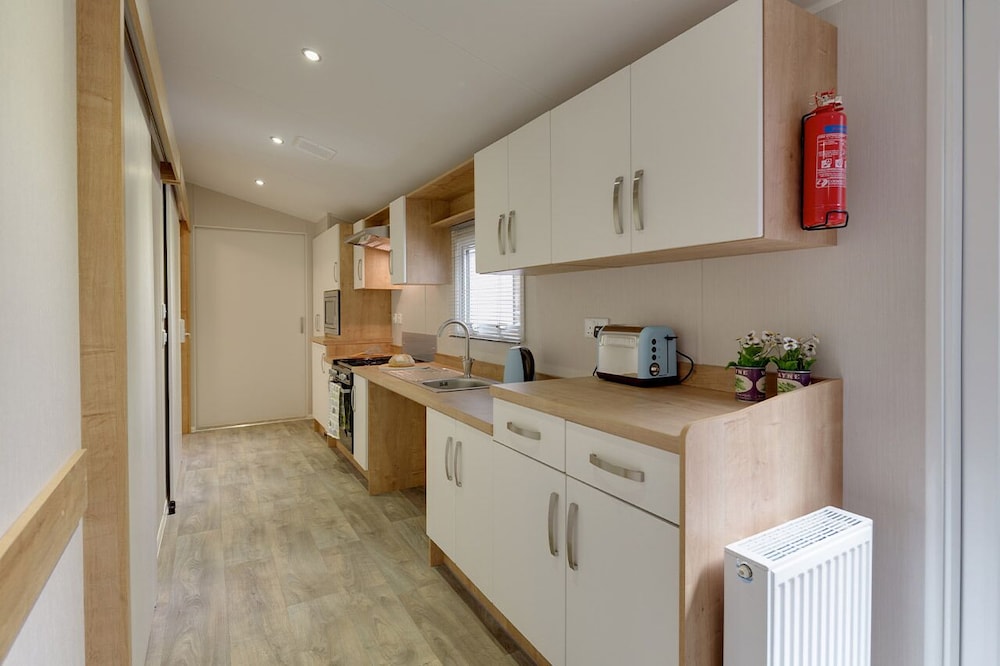 6 Berth Luxury Caravan Accessible photo 1