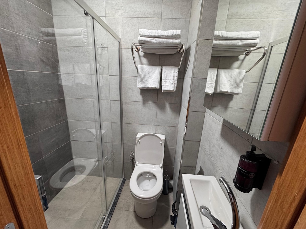Deluxe Suite, City View photo 3
