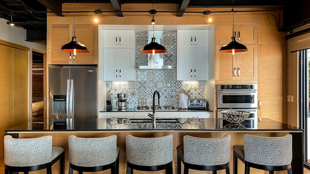 3 Bed 3 Bath Supreme Penthouse