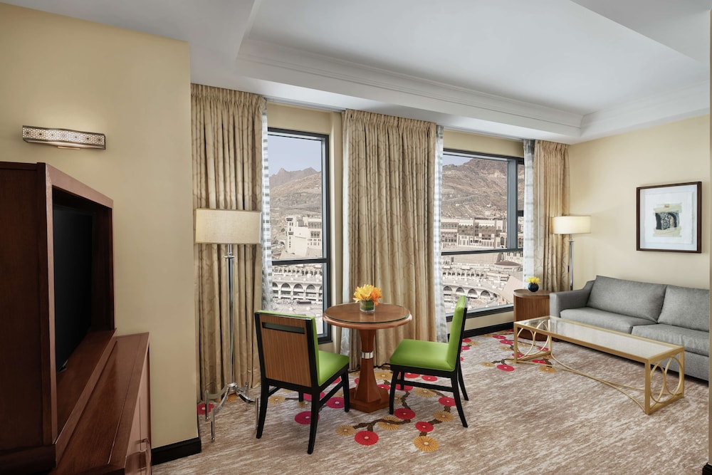 Junior Suite, 1 King Bed (Partial Haram View)