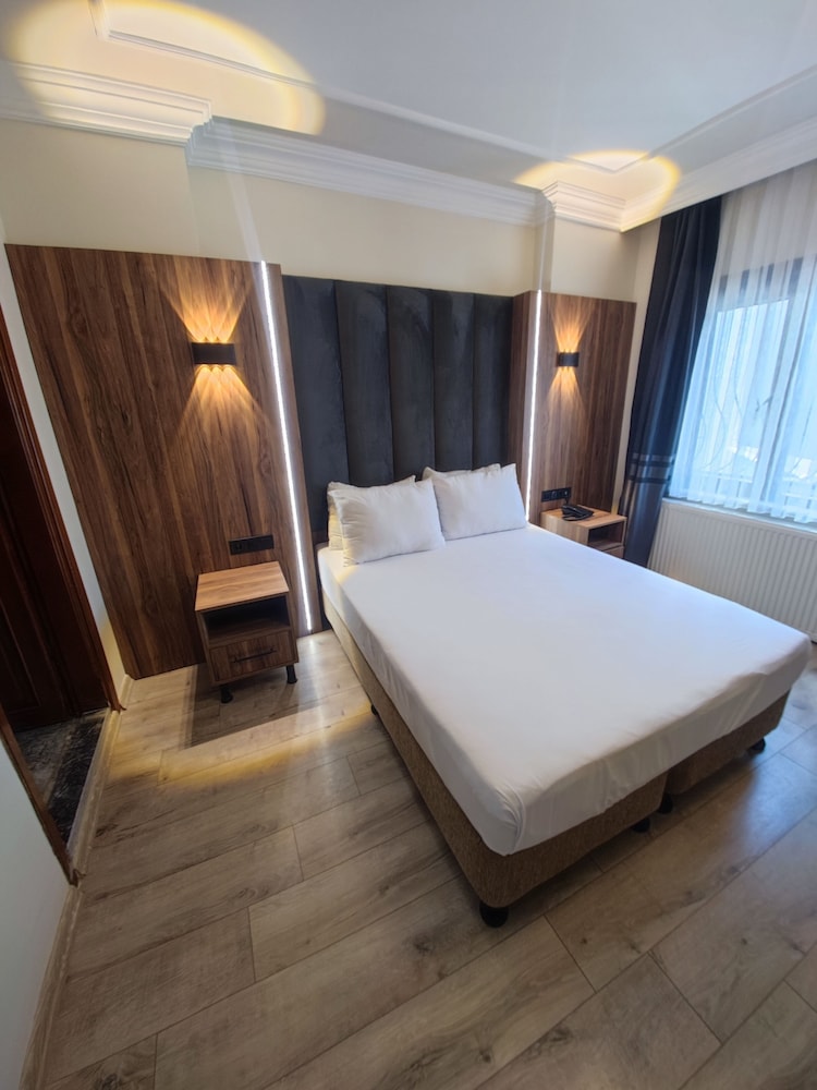 Classic Triple Room photo 3