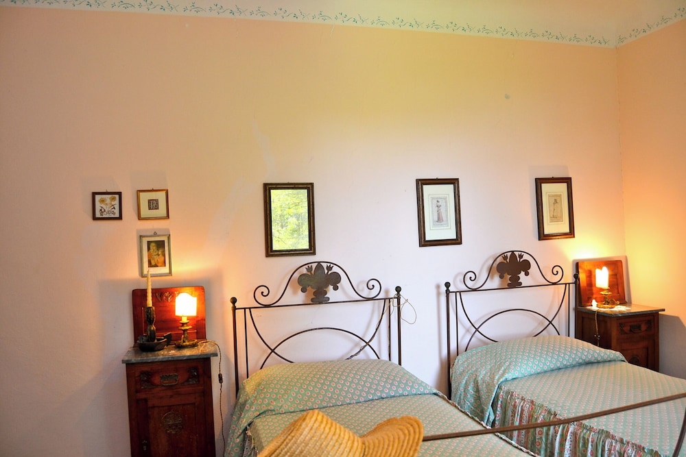 Family Villa, 6 Bedrooms, Mountainside (Family Friendly Villa Liberty With) photo 1