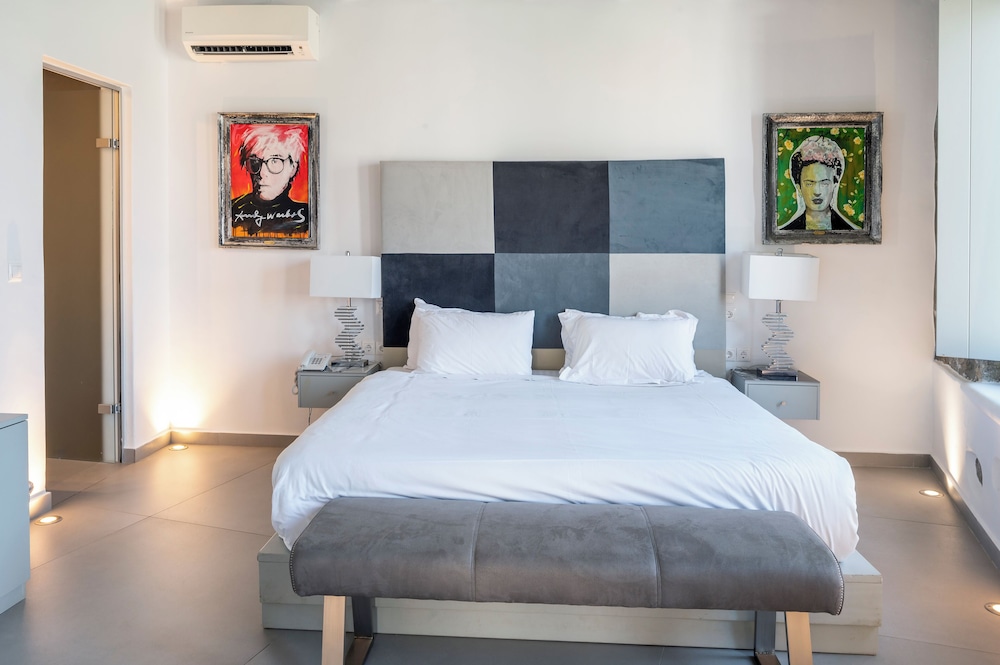 Grand deluxe 3 bedroom villa with private pool - Sea view photo 2