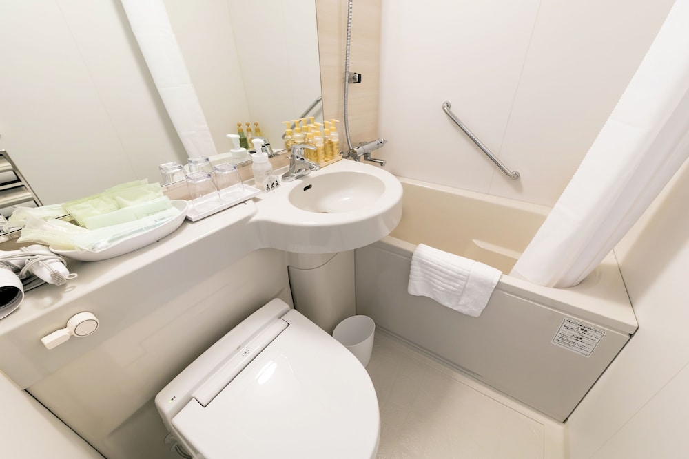 Standard Twin Room, Non Smoking - 1 Person Use, photo 6