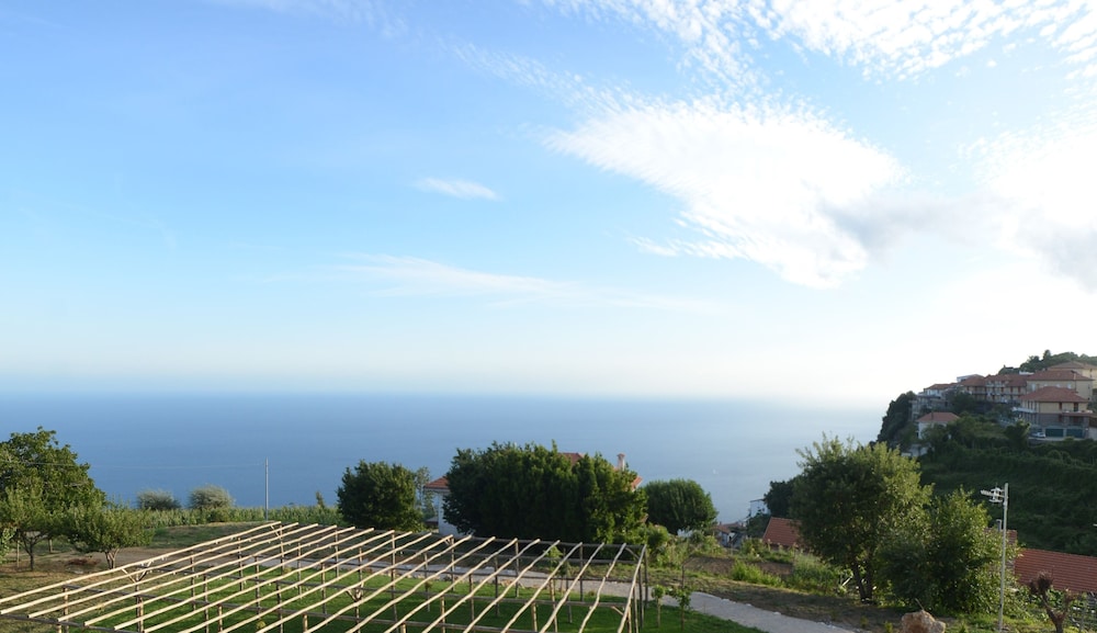 Superior Triple Room, Multiple Beds, Ensuite, Sea View - Photo 2
