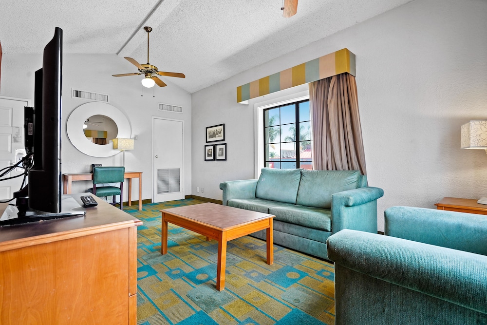 Suite, 1 Bedroom, Non Smoking photo 2