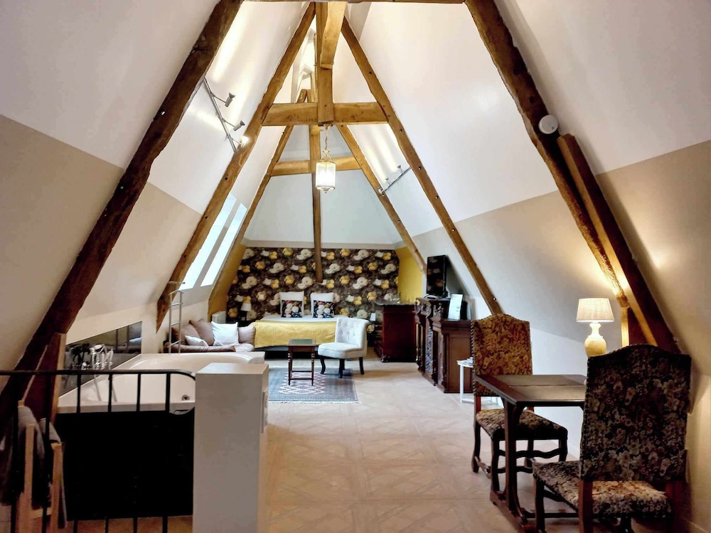 Deluxe Loft