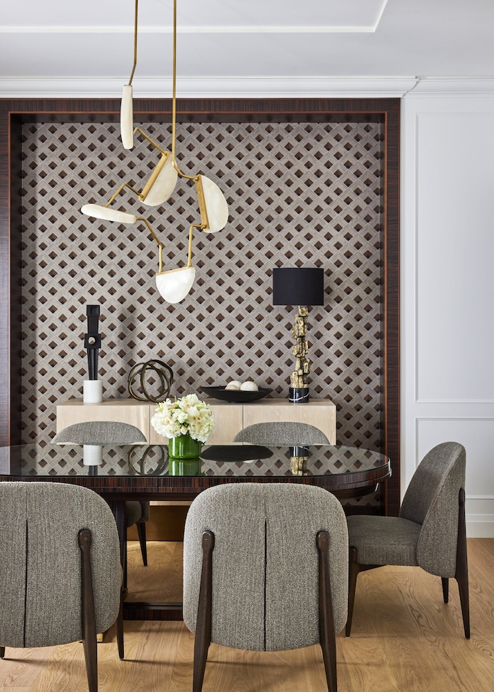 Rosewood Suite