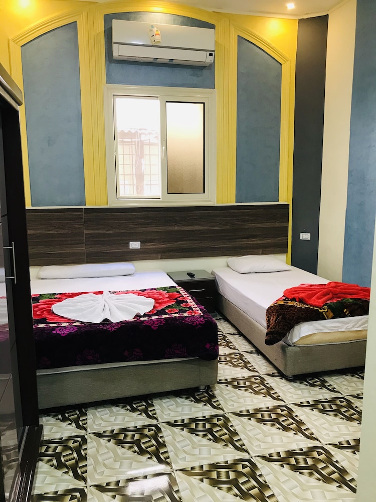 Standard Double Room - Photo 19