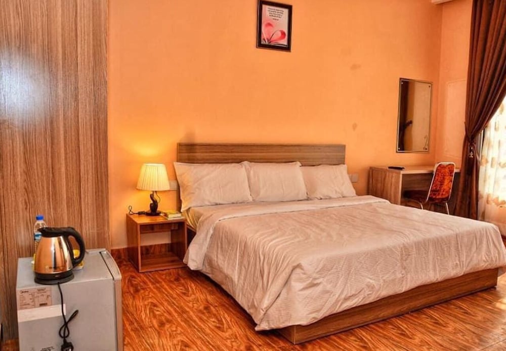 Basic Double Room