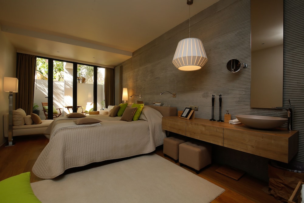 Classic Double Room, Courtyard View