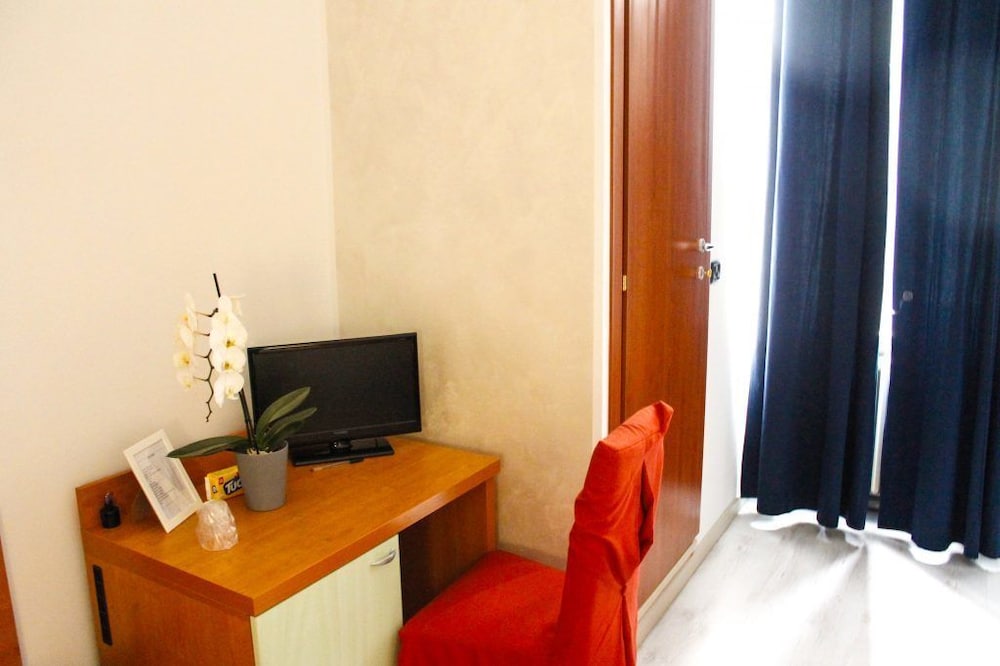Deluxe Single Room photo 3