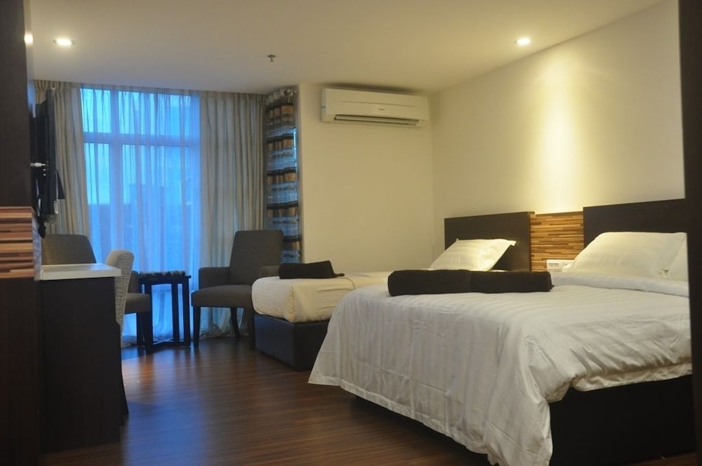 Studio Apartment photo 1