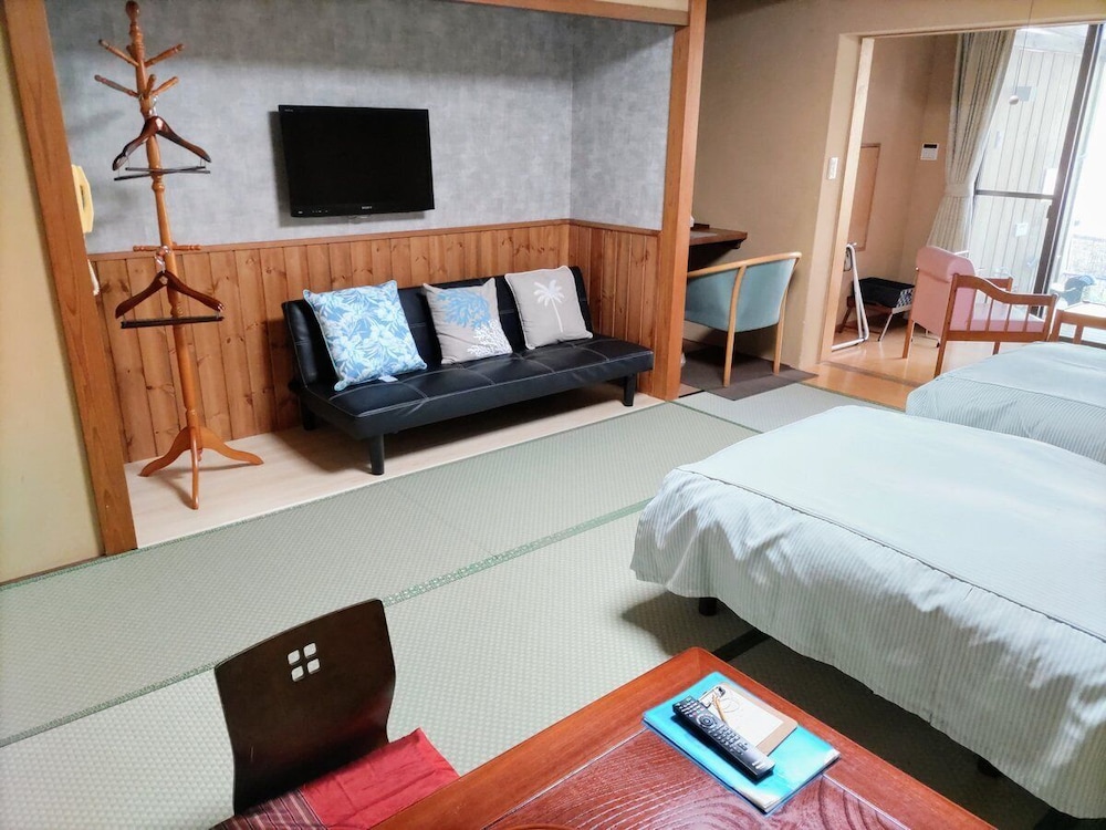 Japanese Style Room for 5 Guests photo 1