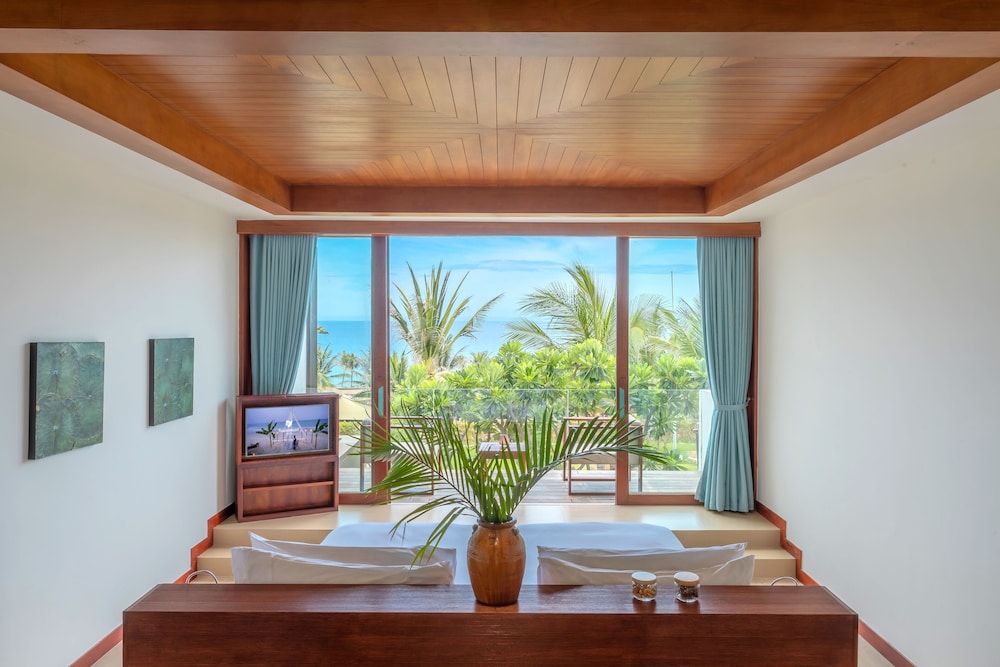 Two Bedroom Ocean View Suite - All Spa Inclusive with Fusion Lounge Access photo 3