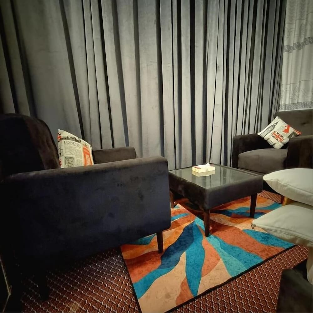 Executive Room photo 2