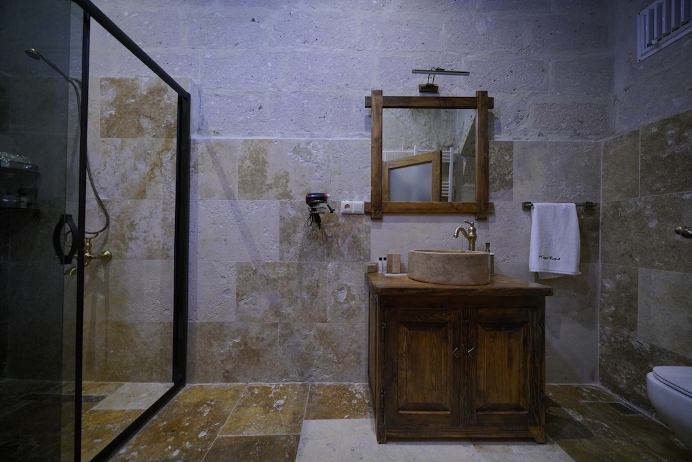 Hanzade Deluxe Stone Room - Photo 15