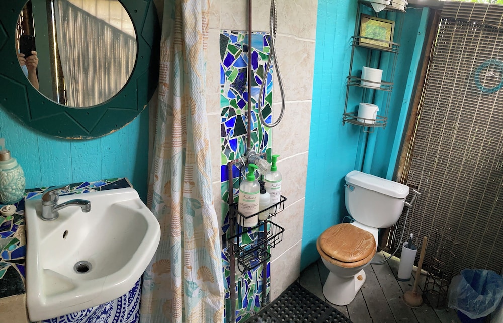 Standard Double Room, Private Bathroom (Dolphin Room) photo 3