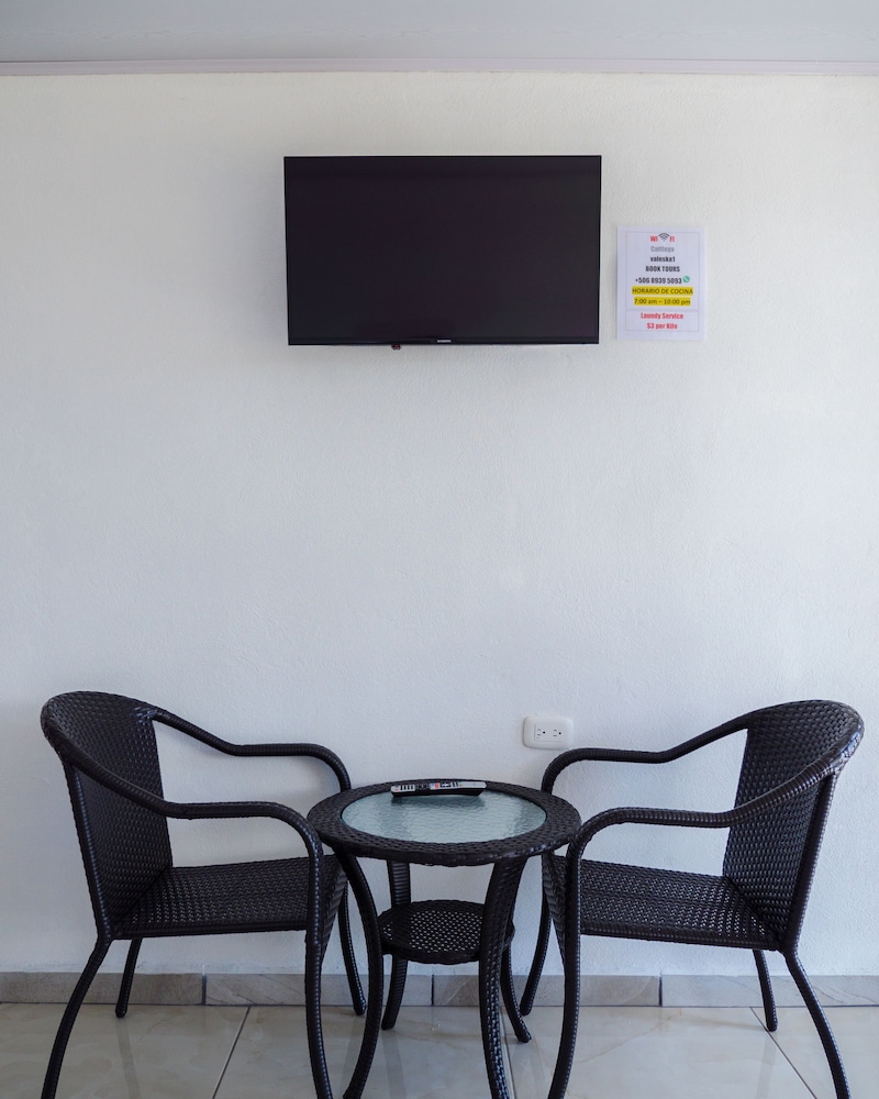 Family Room photo 3