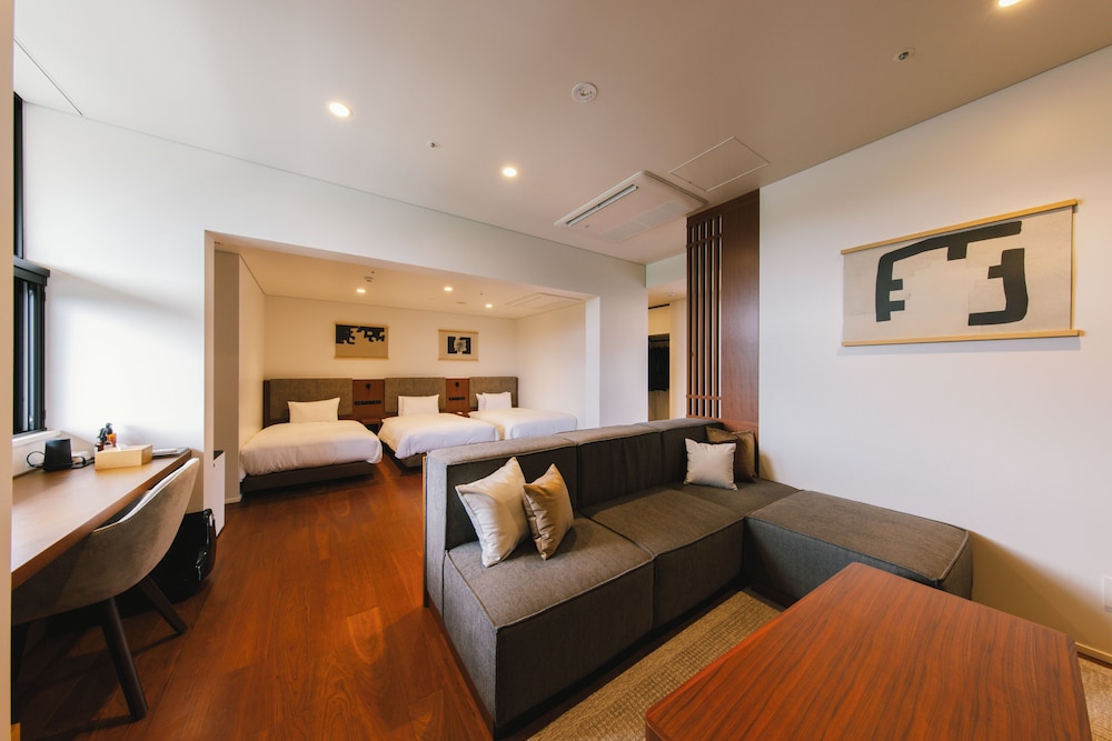 Comfort suite 3bed with open air, Non Smoking - Photo 1