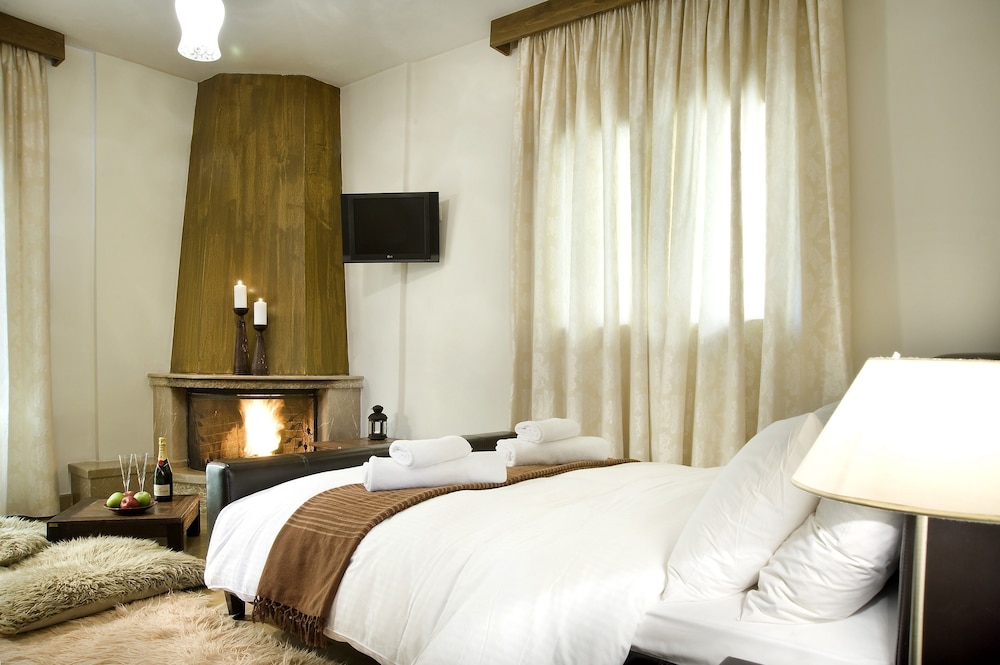 Double Room, Fireplace