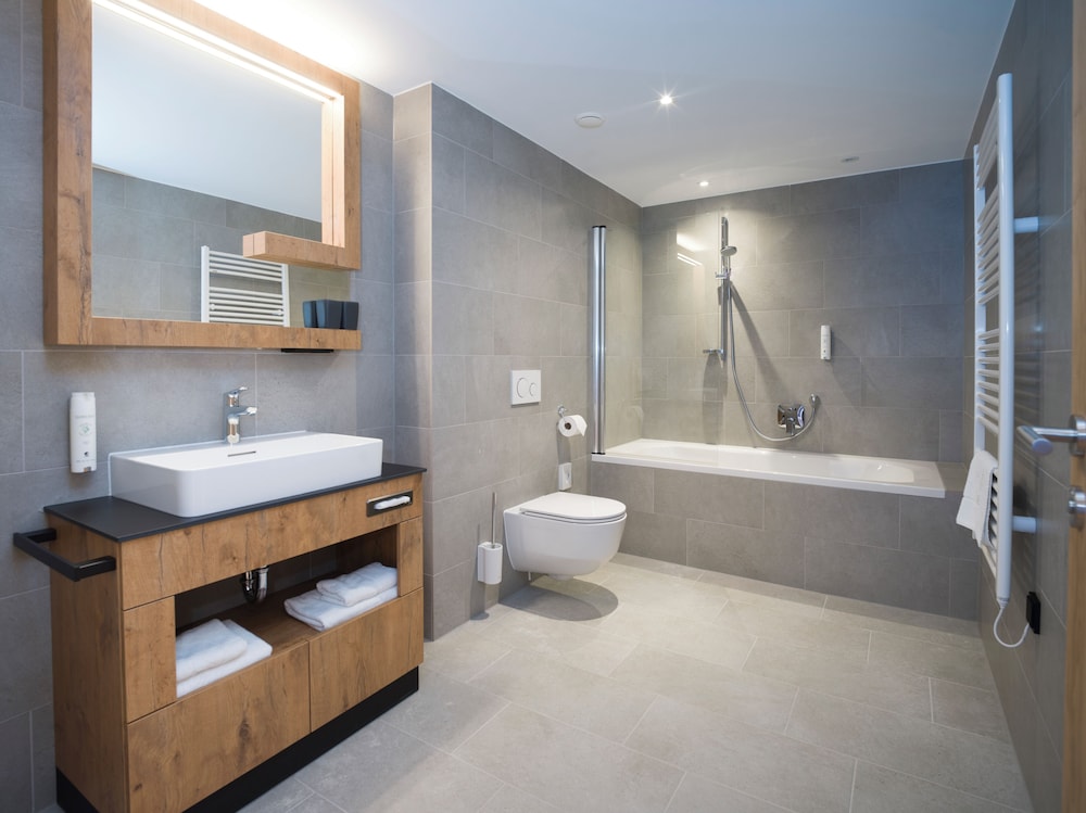 Deluxe Apartment, 2 Bedrooms, Balcony - Photo 4