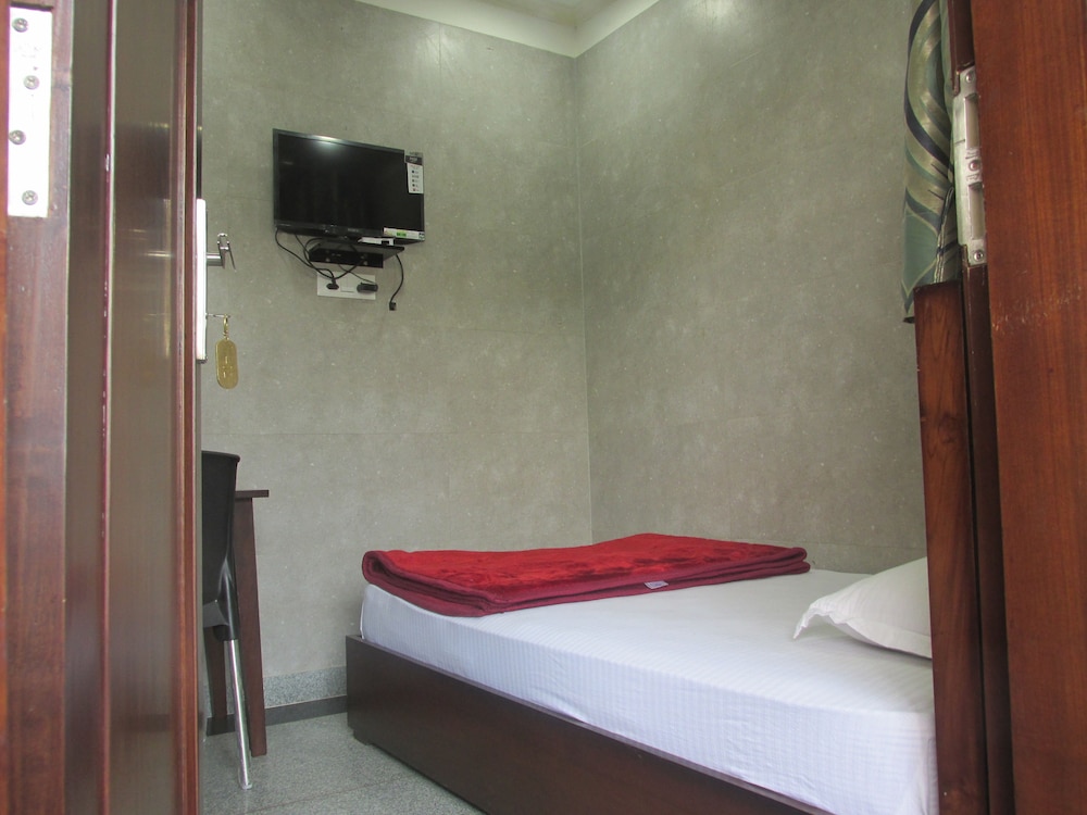 Basic Single Room