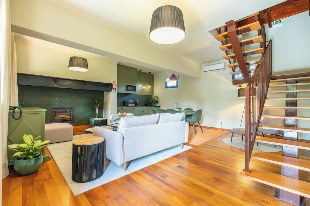 Villa, 2 Bedrooms - Photo 1