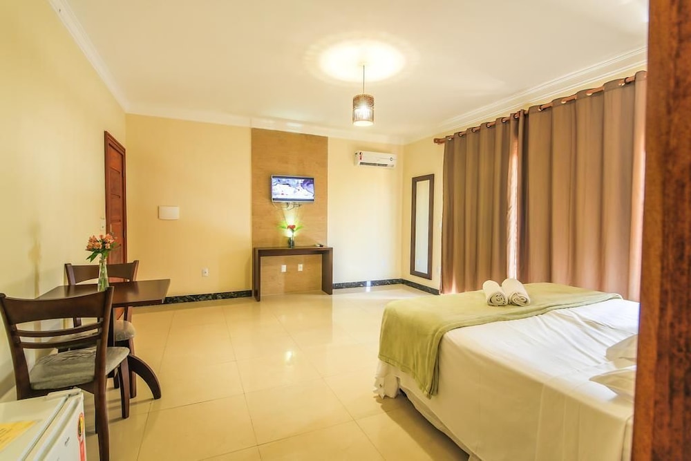 Deluxe Suite - Photo 3
