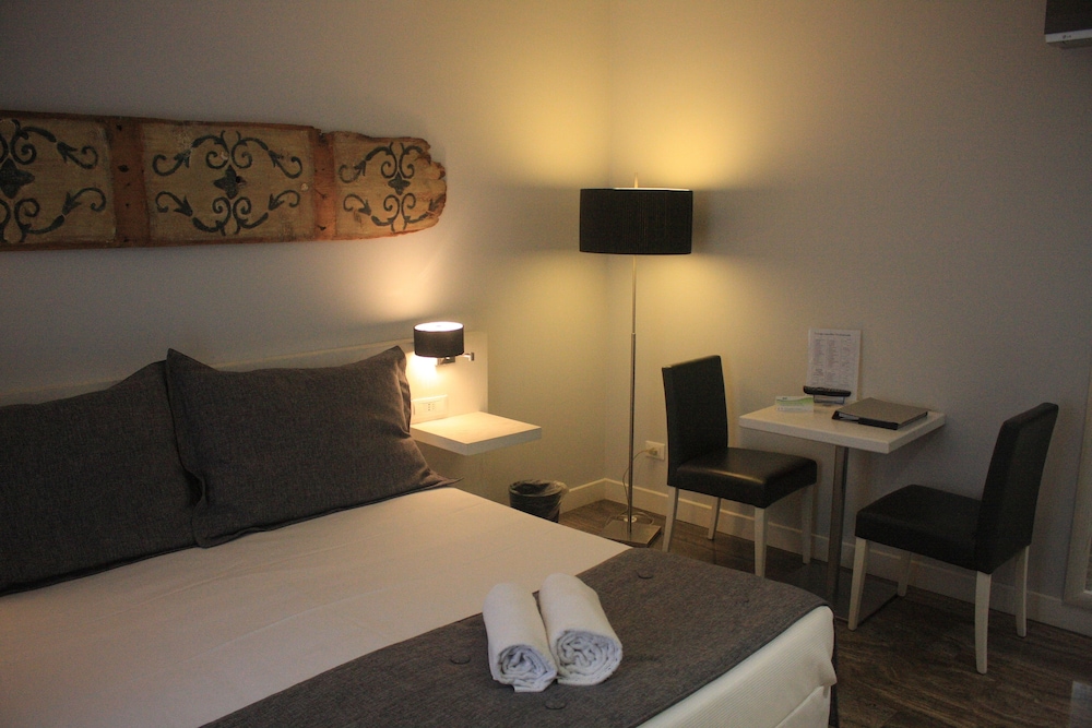Classic Room - Photo 1