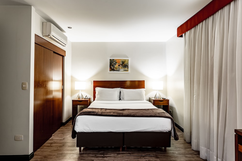 Premier Single Room