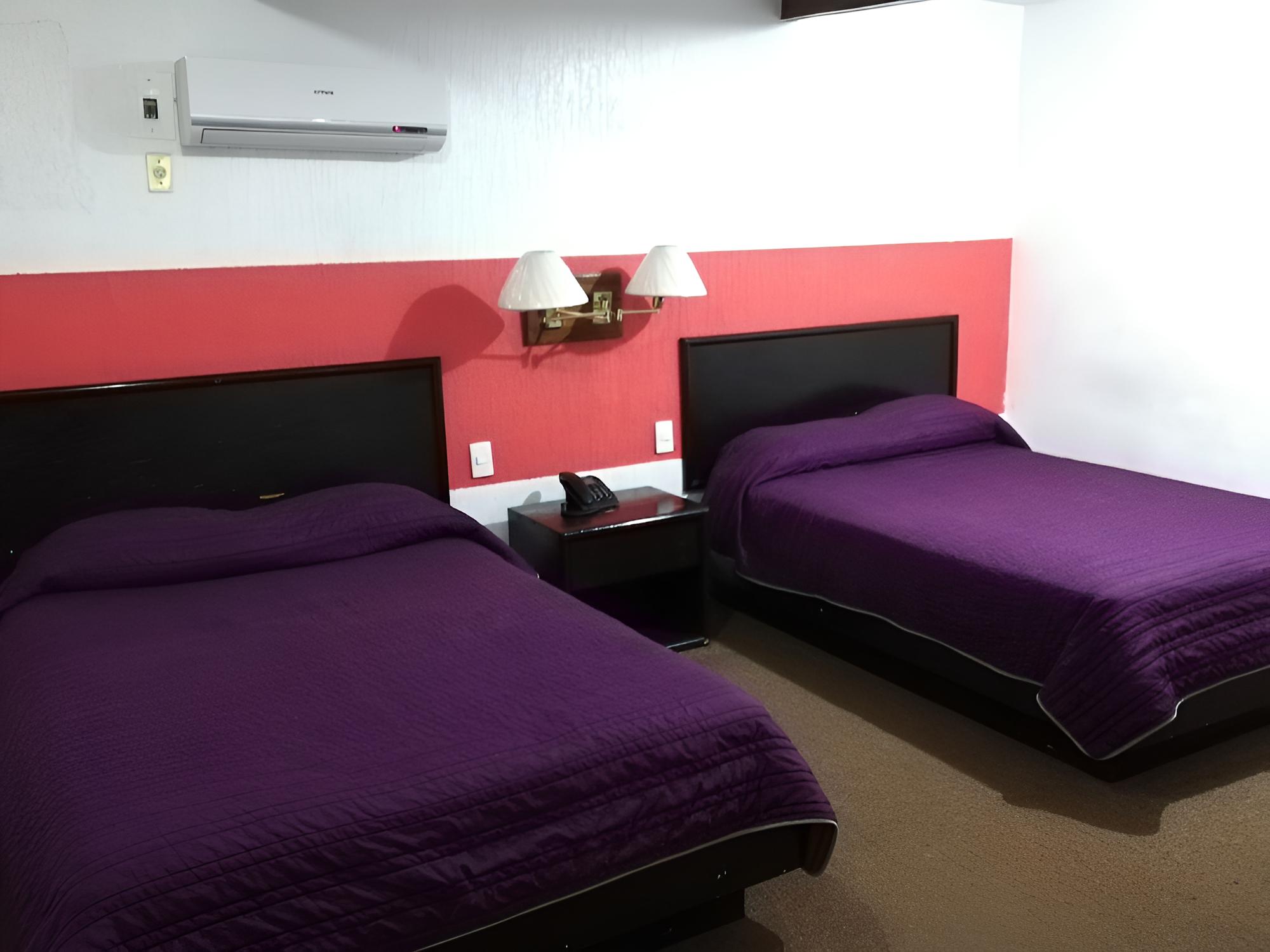 Standard Room, 2 Double Beds photo 2