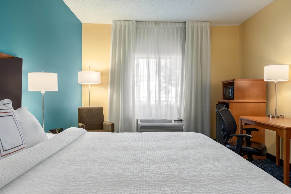 Executive Suite, 1 King Bed with Sofa bed - Photo 3