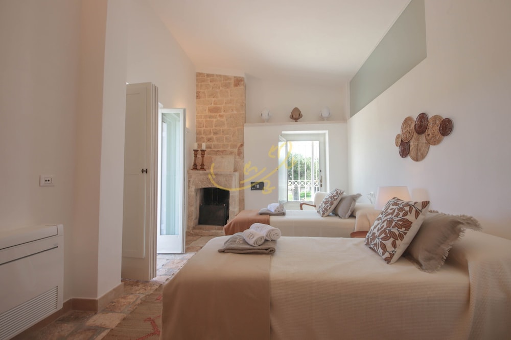 Villa photo 1