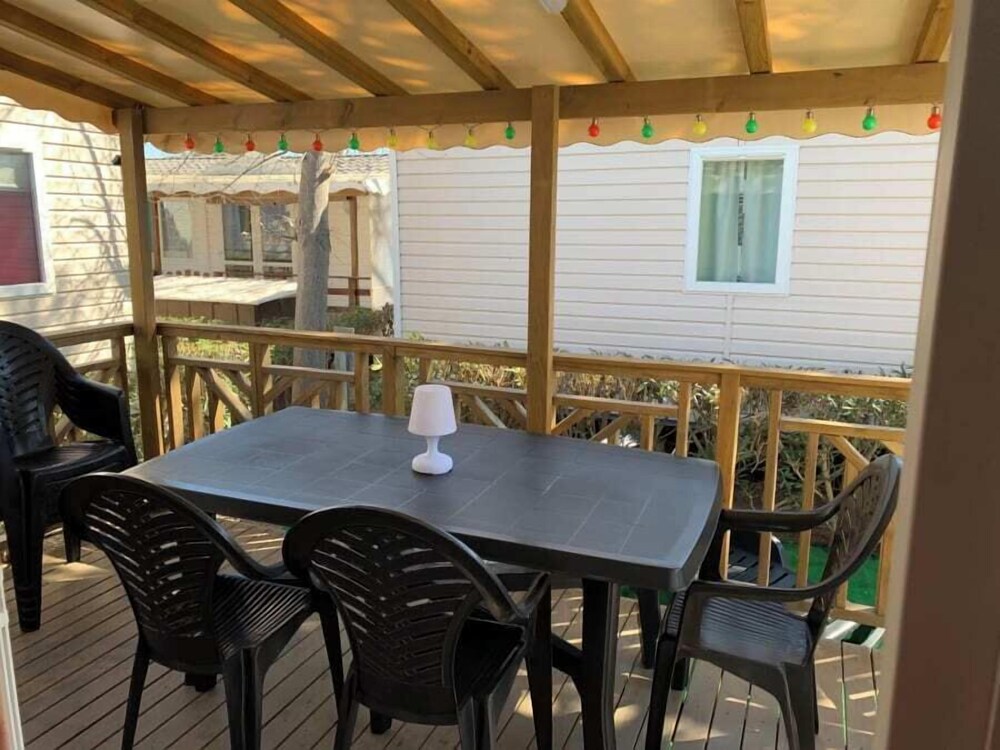 Mobile Home photo 2