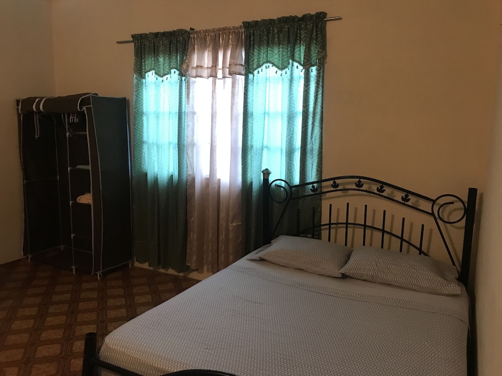 Basic Double Room photo 3