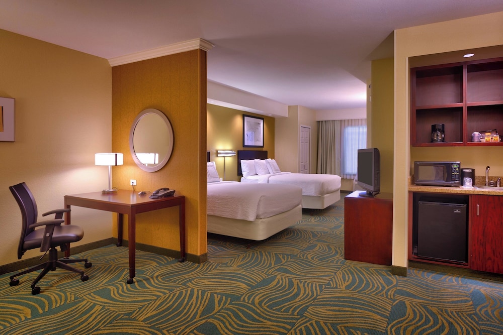 Studio Suite, Multiple Beds - Photo 1