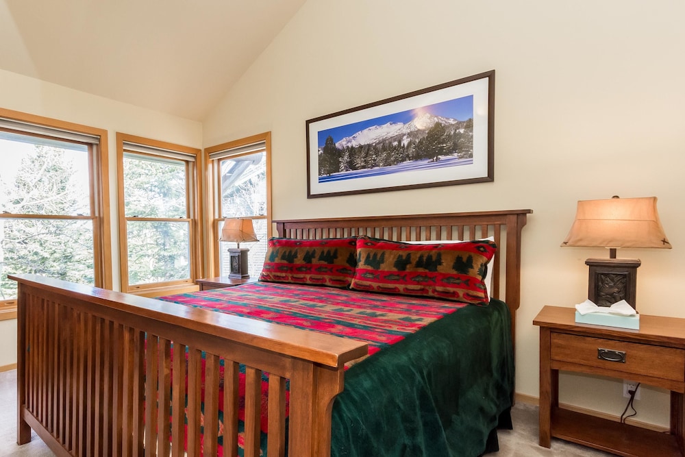 Condo, 3 Bedrooms, Mountain View (Snowcreek #892 Phase V) photo 3