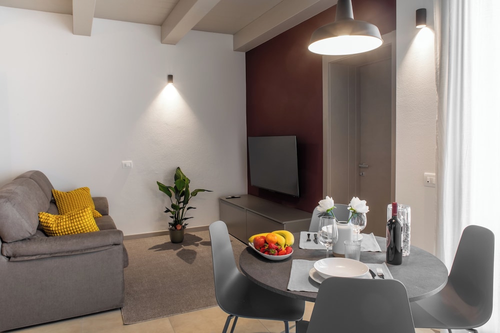 Classic Condo, Patio, Ground Floor