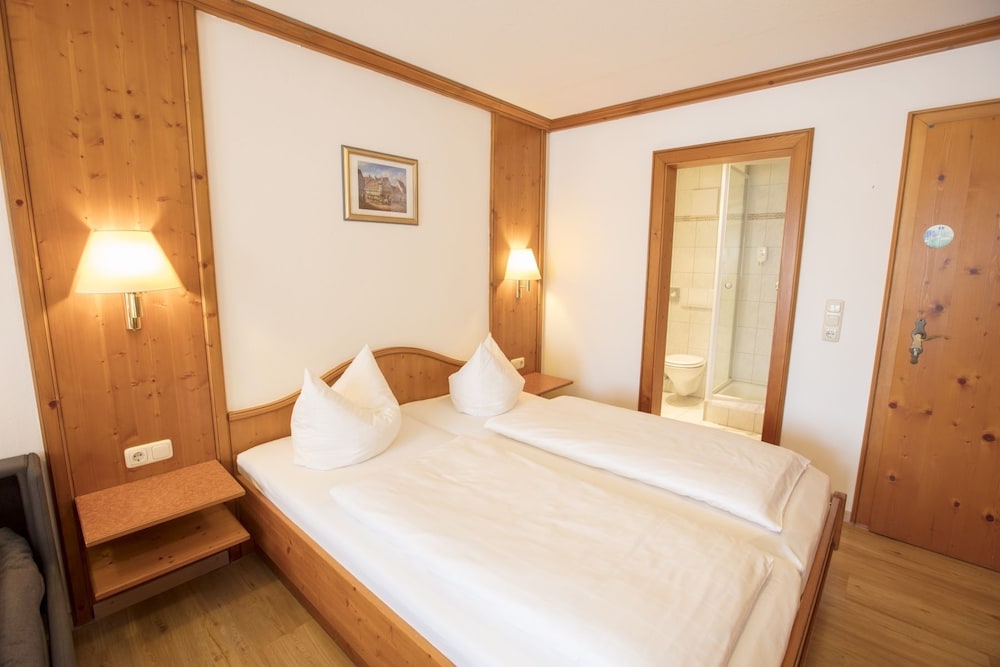 Family Quadruple Room photo 1