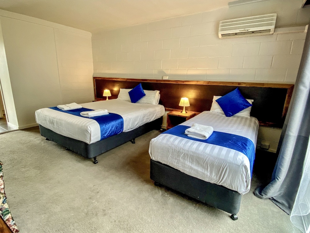 Deluxe Triple Room photo 3