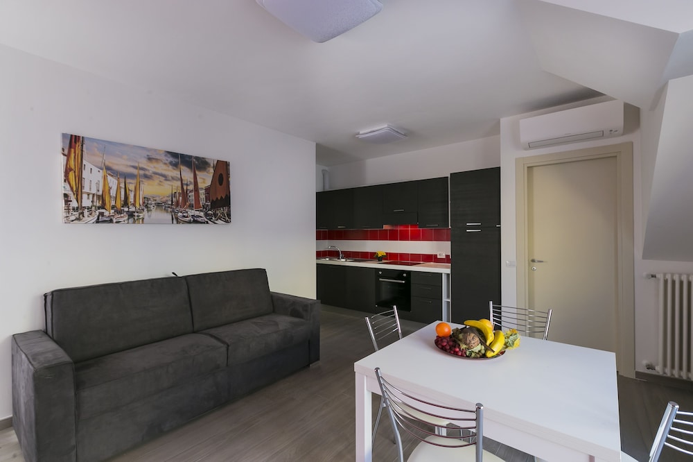 Apartment, 2 Bedrooms, Balcony (Attic)