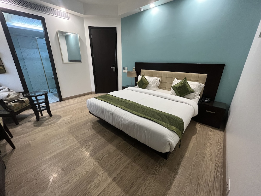 Deluxe Double or Twin Room - Photo 32