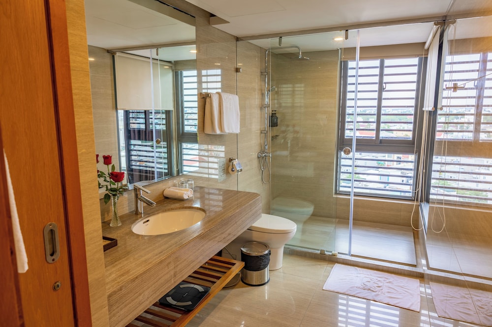 Premium Room, Non Smoking, City View photo 3