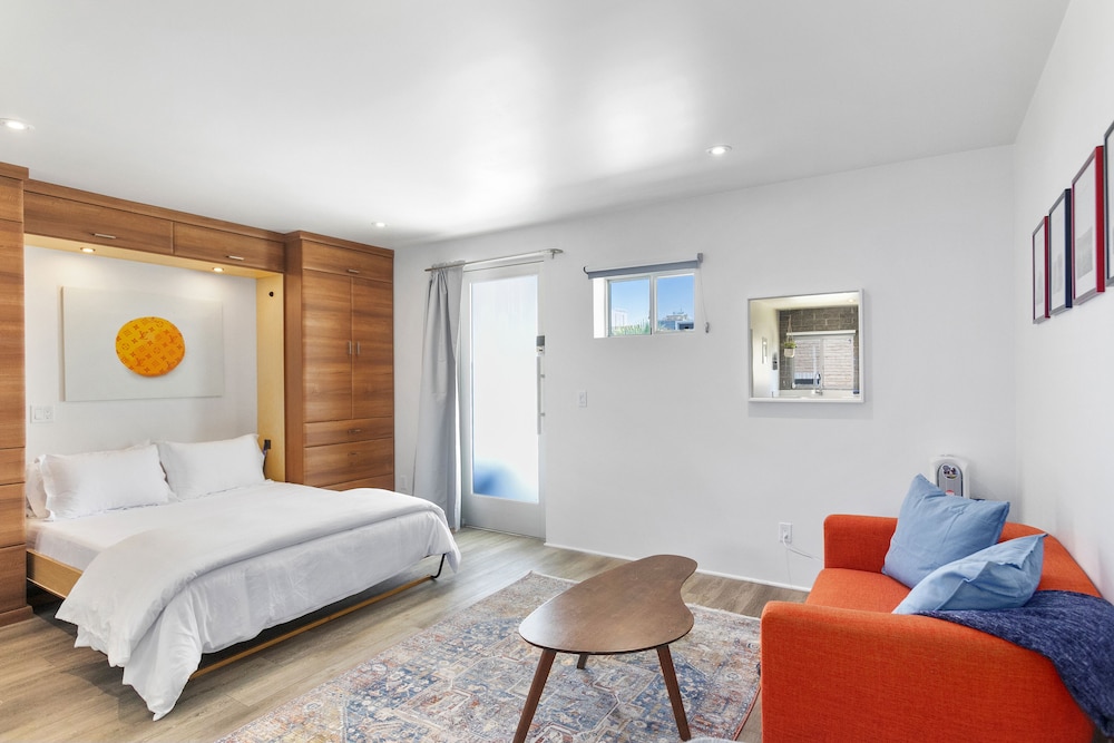 Luxury Studio Suite