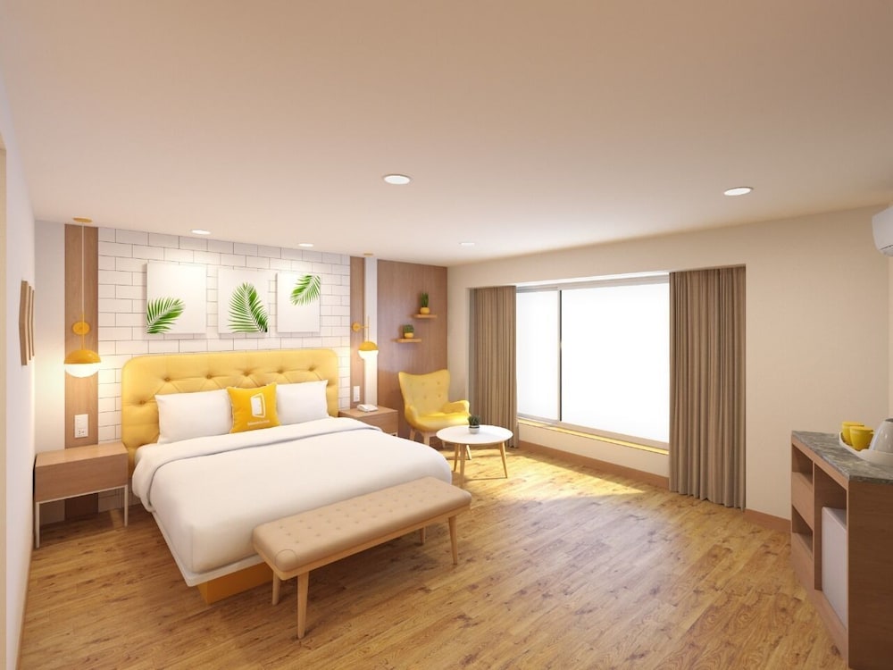 Signature Suite, Lake View